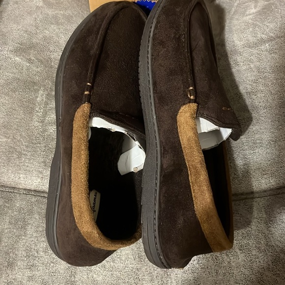 NWT Men's Dearfoam slippers new Large 11-12 in box - Picture 5 of 7